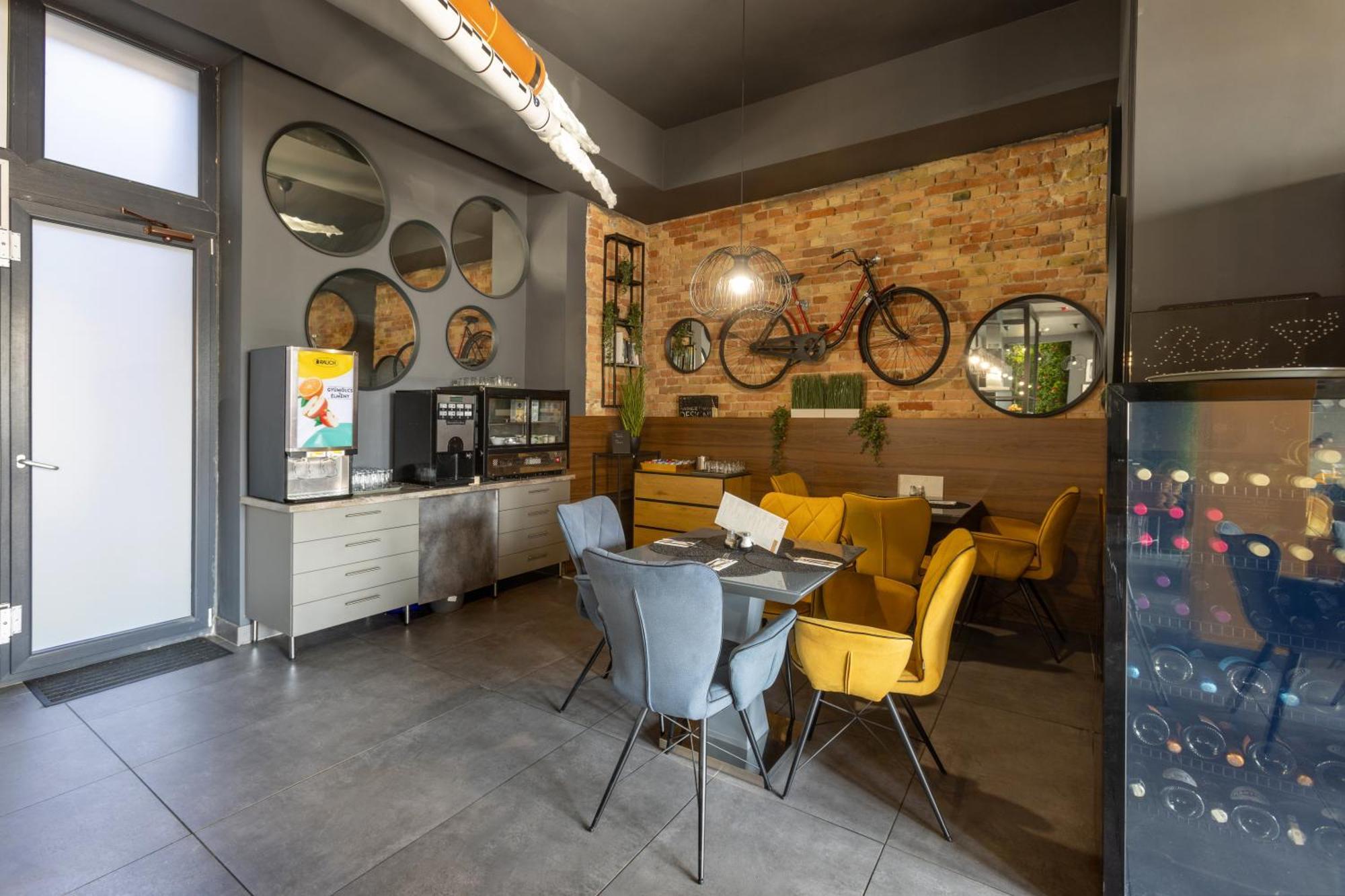 R73 Residences Pécs Eksteriør billede