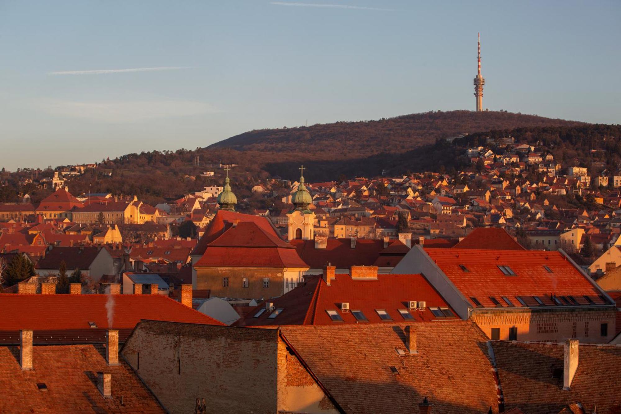 R73 Residences Pécs Eksteriør billede